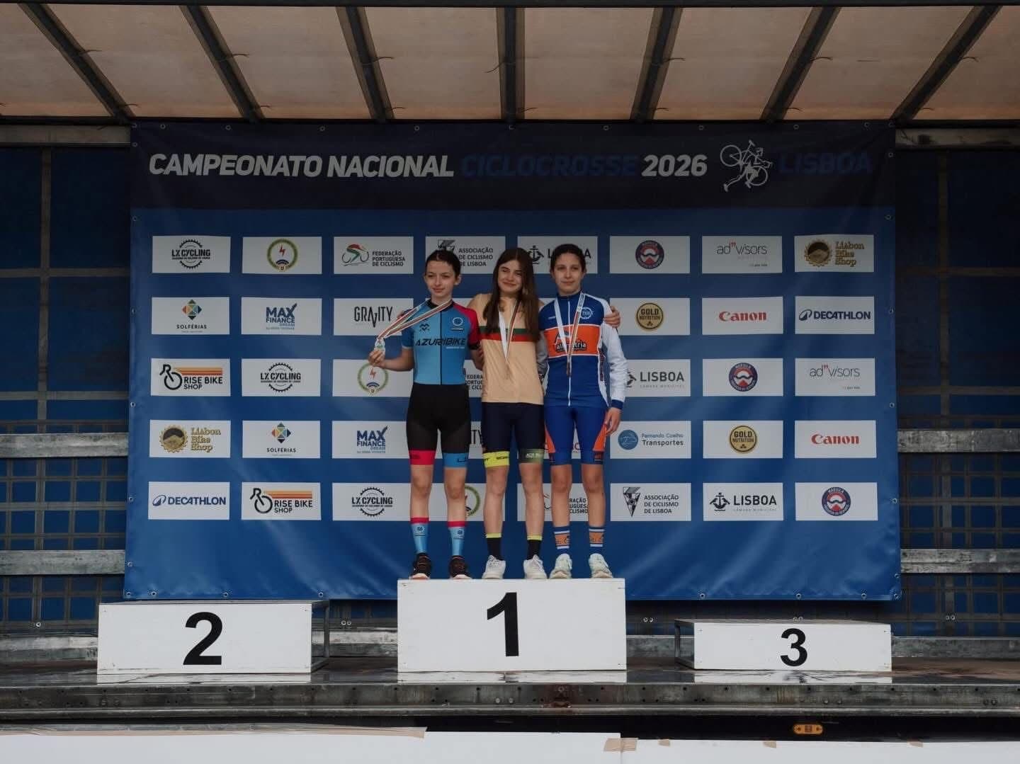 Matilde Fernandes e Miguel Gomes sagram-se campeões Nacionais de Ciclocrosse